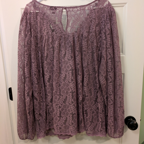 New with tags! Torrid Lace V-Neck Top in Purple - Picture 10 of 14